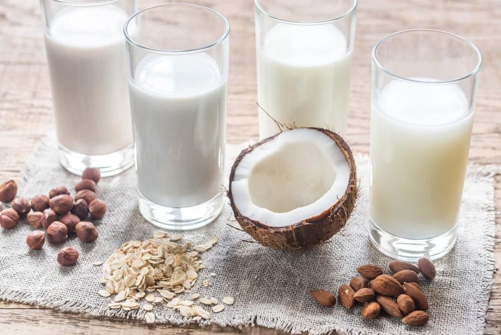 How to Combat Lactose Intolerance: The Best Alternatives to Dairy