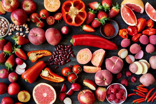 The Health Benefits of The 3 Most Popular Red Fruits & Vegetables