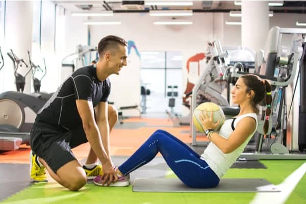 Personal Trainer Jobs: Self-Employed vs. Working at a Fitness Facility